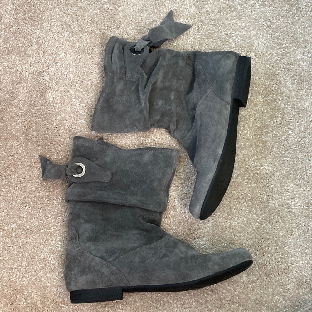 Italian grey suede booties